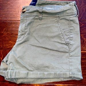 Army green American eagle MIDI shorts